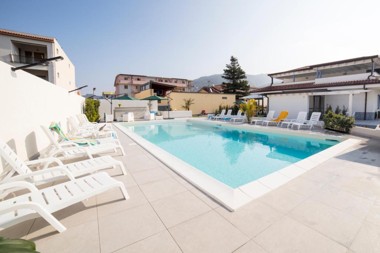 Villa Concettina Capo dʼOrlando Exterior foto
