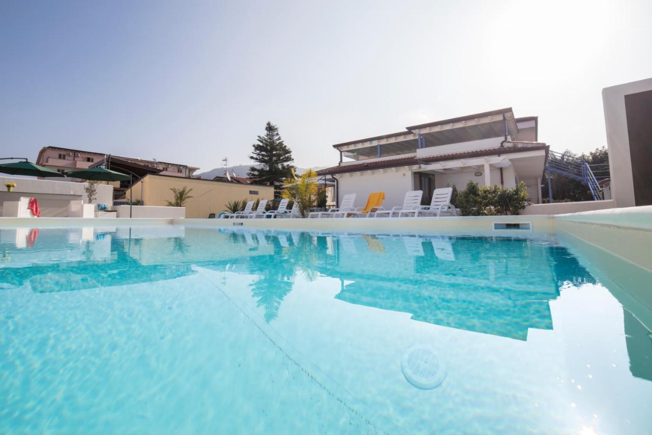 Villa Concettina Capo dʼOrlando Exterior foto